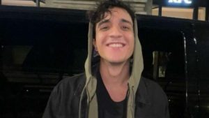 Tananai ignorato dal tassista, il video esilarante: “Lo hai visto Sanremo?”