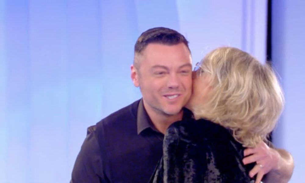 Tiziano Ferro: le parole per Maria De Filippi prima di C’è Posta per Te