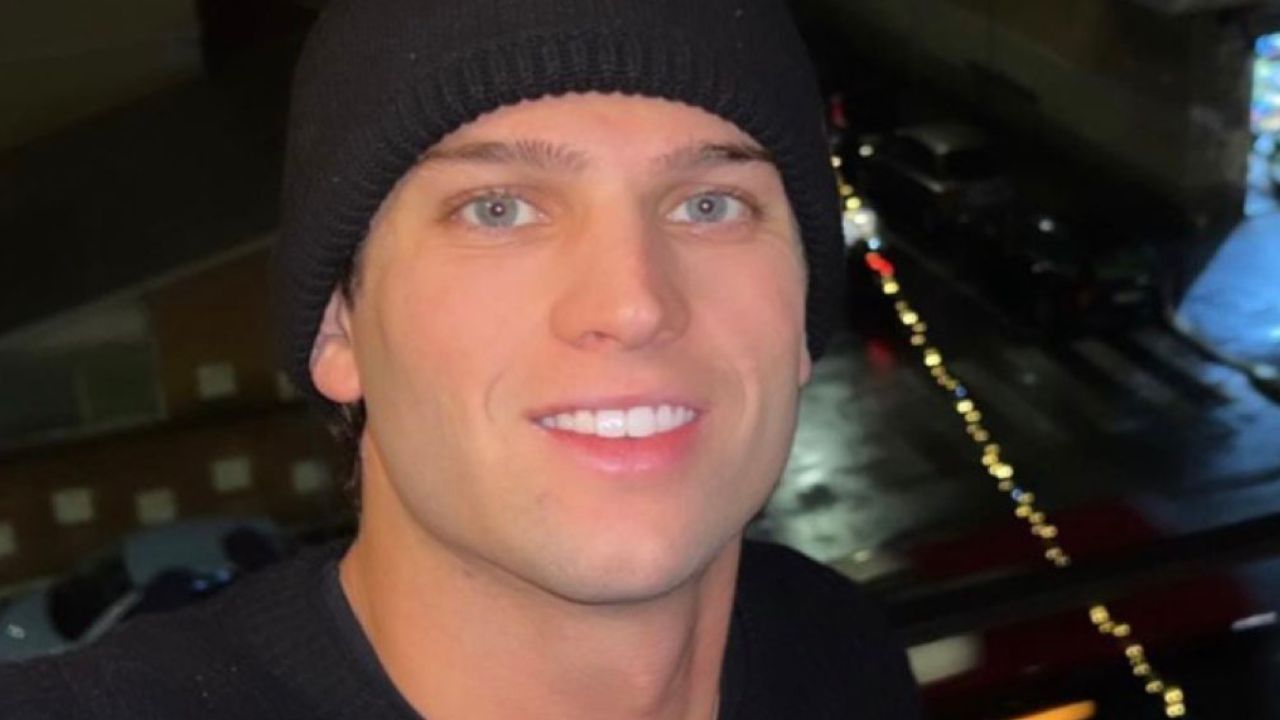 Andrea Maestrelli e il rapporto speciale con l'ex coinquilino del GF: "Viviamo insieme" 41 Andrea Maestrelli