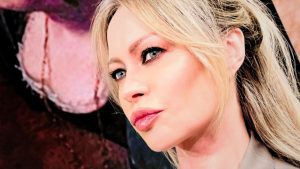 Anna Falchi racconta l’amore con Walter: “Ora sono davvero felice”