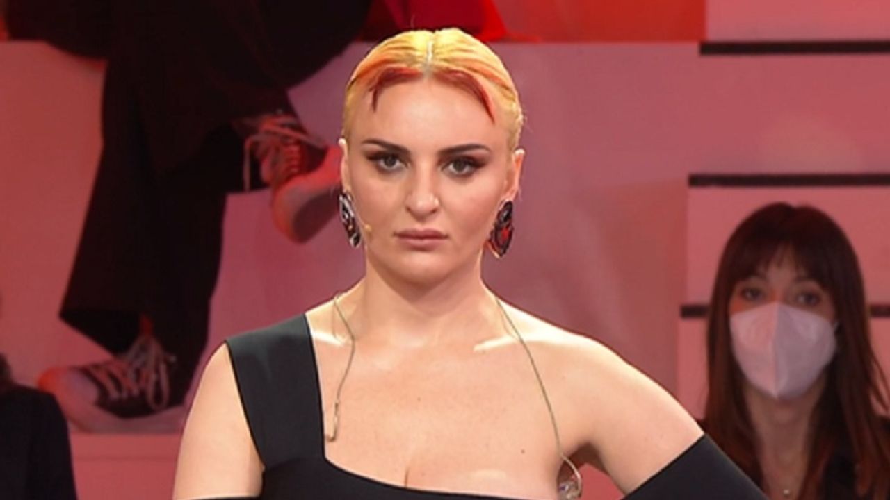 Arisa: perché la cantante dopo Amici non sente più i suoi allievi 41 arisa amici