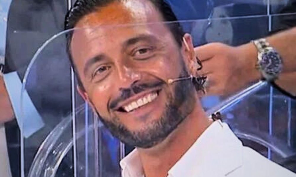 Armando Incarnato inneggia al relax, ma le sue parole attirano le critiche del pubblico
