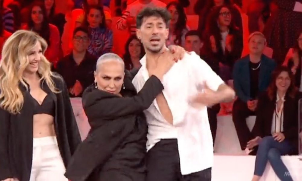 Alessandra Celentano balla un tango ad Amici 22: la reazione di Emanuel Lo