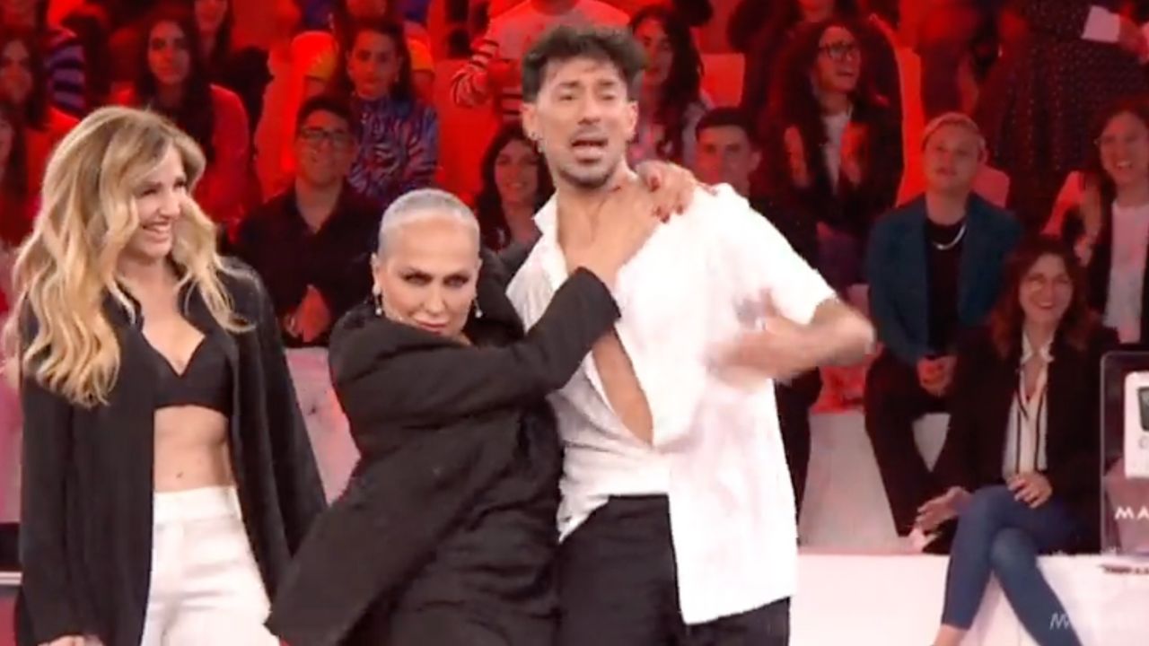 Alessandra Celentano balla un tango ad Amici 22: la reazione di Emanuel Lo 41 celentano emanuel lo amici