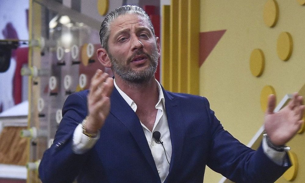 “Edoardo Tavassi manipolatore”: la replica del concorrente a Sonia Bruganelli