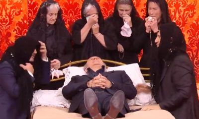 gerry scotti felicissima sera pio e amedeo funerale