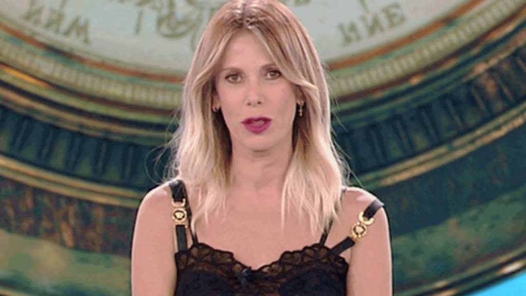 isola dei famosi bullismo