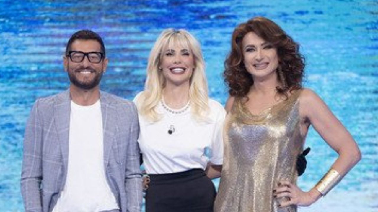 Ascolti tv lunedì 24 aprile: testa a testa tra Isola e Montalbano 41 Isola dei Famosi