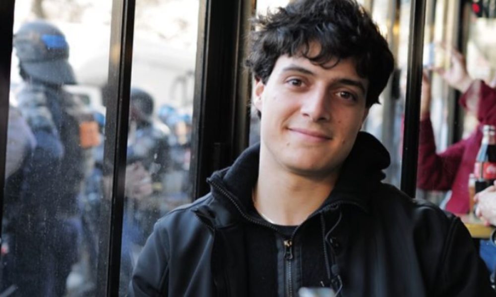 Fabrizio Corona torna a parlare di Luis Sal: “La foto con il suo ragazzo”
