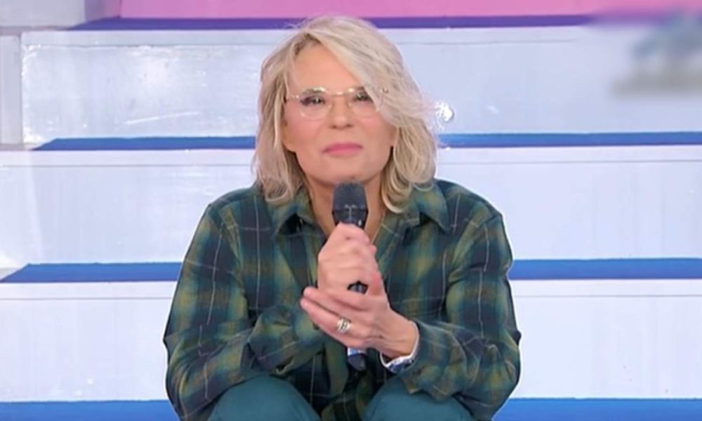 “Porta aperta durante i bisogni”: una coppia di Uomini e Donne salta così?