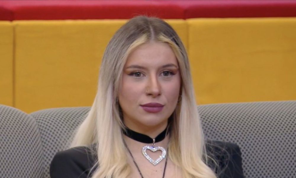 Micol Incorvaia: “Sono sconvolta per essermi svegliata così presto”, l’ex gieffina finisce nella polemica