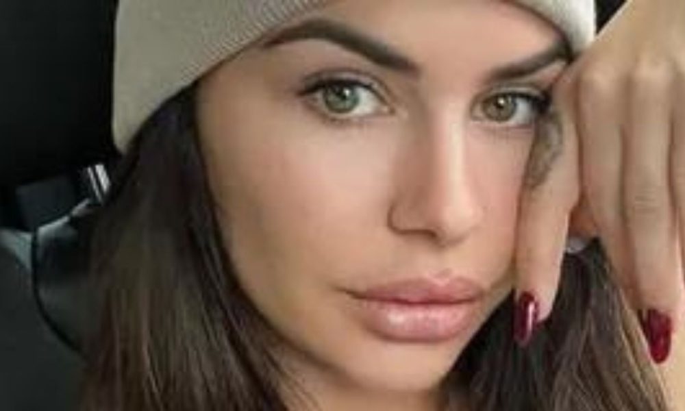 Nicole Murgia si schiera con il fratello dopo il parto di Vittoria Deganello: “Abbiate rispetto”