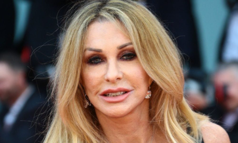 Paola Ferrari pazza di Elodie: “Se dovessi fare una pazzia, sceglierei lei”