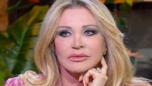 Paola Ferrari: “Attenzioni inopportune e molestie? Mi è capitato parecchie volte”