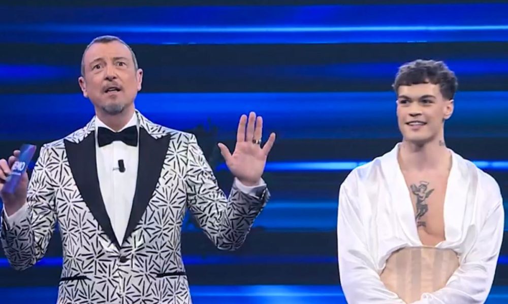 Blanco indagato dopo Sanremo: “La Digos ha sentito Amadeus”
