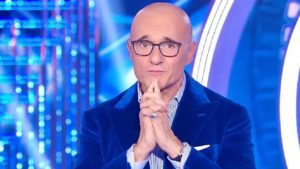 Signorini annulla la festa di compleanno: il motivo è Silvio Berlusconi
