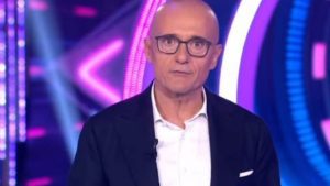 Sarà davvero un GF Nip? Rompe il silenzio Alfonso Signorini