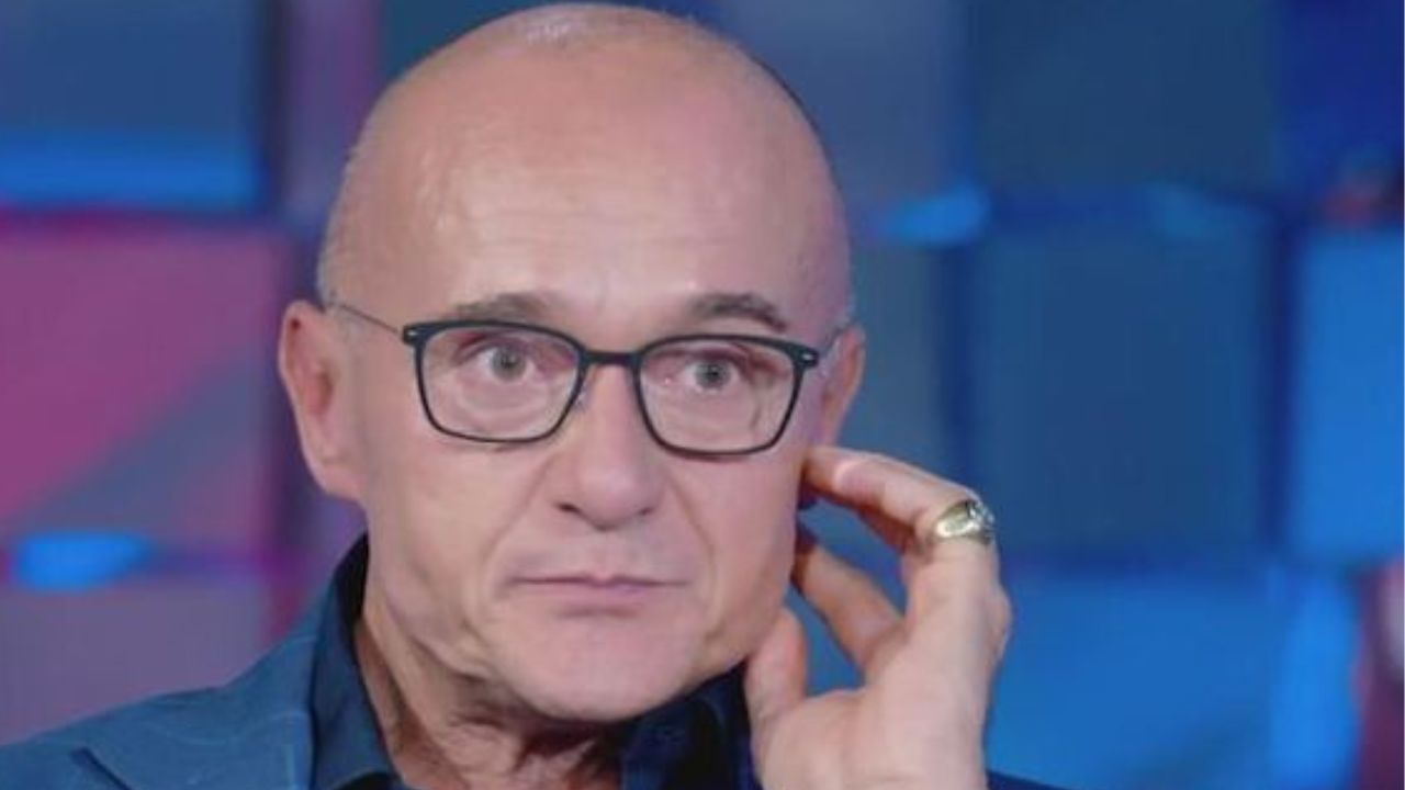 Alfonso Signorini fuori dalla tv? La replica: "Ne faccio fin troppa" 41 signorini tv
