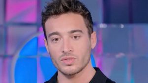 Spinalbese frena il gossip di nuova frequentazione: perché si sta “nascondendo”