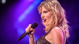 Taylor Swift e Joe Alwyn si sono lasciati: l’artista è tornata single dopo 6 anni