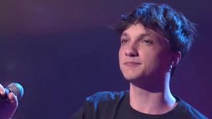 Ultimo, si risveglia dal coma grazie alle sue canzoni: “Ora voglio dirti grazie”