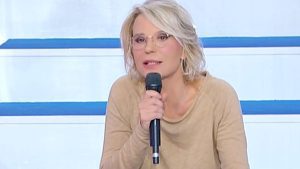 Perché Uomini e Donne non va in onda venerdì 21 aprile?