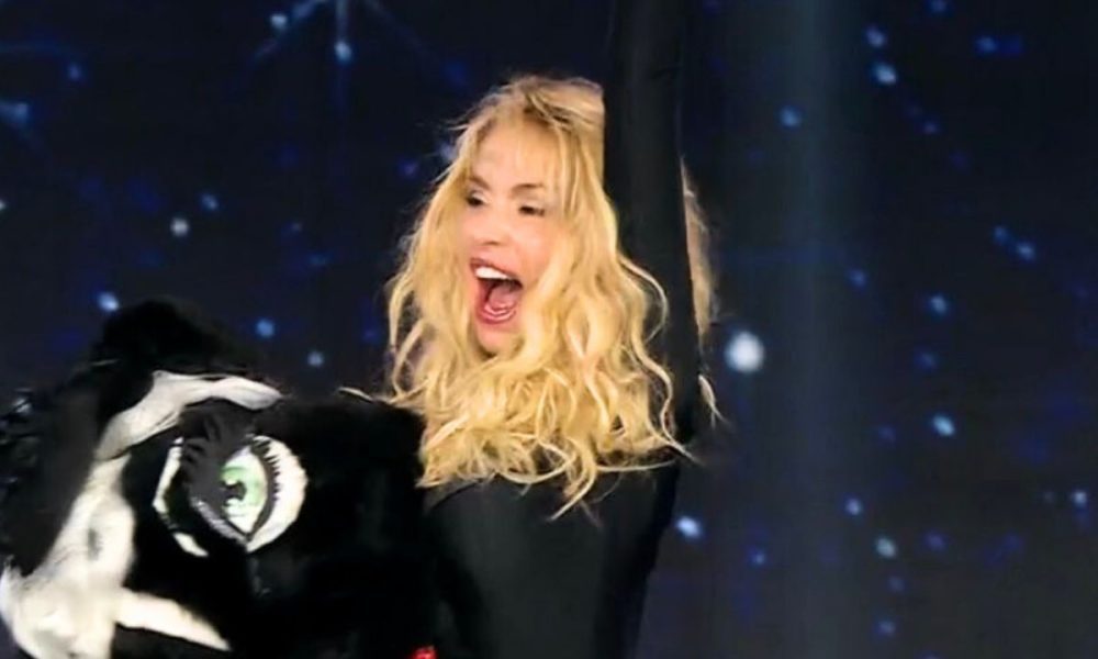 Valeria Marini era lo “Scoiattolo Nero” a Il Cantante Mascherato 4