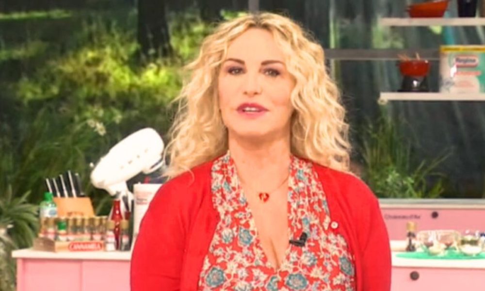 “Antonella Clerici sa di sugo”: chi rifiutò Sanremo nel 2010?