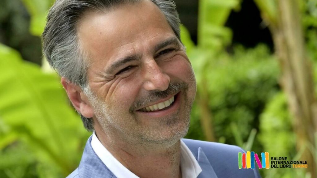 Beppe Convertini al Salone del Libro di Torino 2023