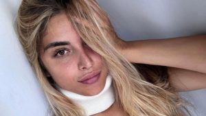 Claudia Motta su Instagram spiega il ritiro dall’Isola: interviene anche il fidanzato Simone Rugiati