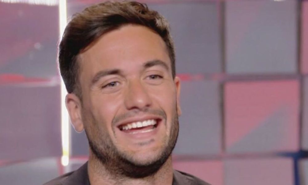 Pierpaolo Pretelli approda a Ballando con le Stelle? Il gesto social dell’ex gieffino