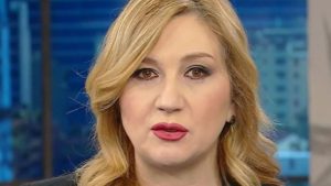Serena Bortone a rischio: due conduttrici sgomitano per il suo posto