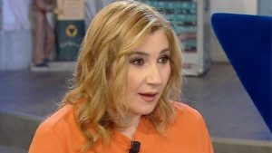 Serena Bortone, gaffe a Oggi è un altro giorno: la frase sulla defunta Regina Elisabetta