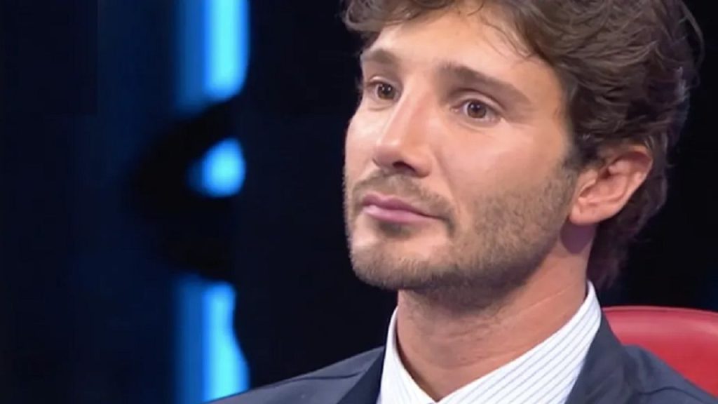 stefano de martino programma