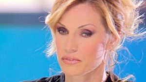 Annalisa Minetti ha perso completamente la vista: “Nero totale”