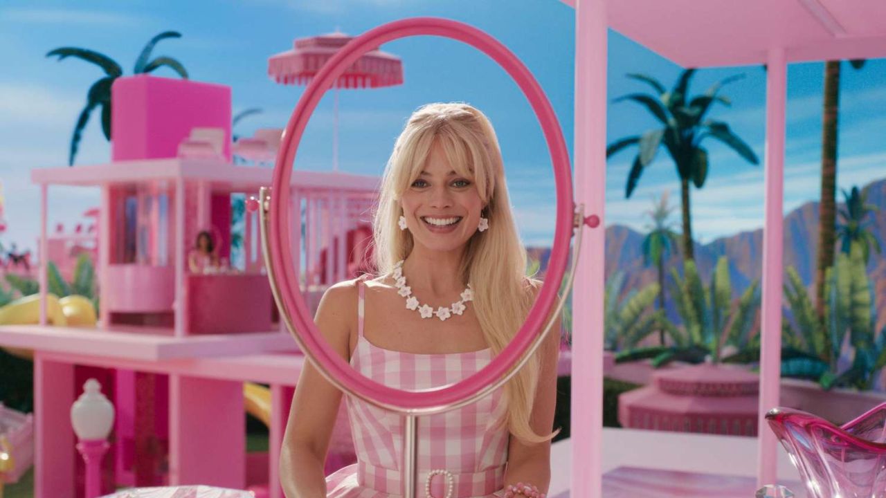 Barbie: Margot Robbie ha voluto che ci fosse un oggetto particolare 41 margot robbie barbie