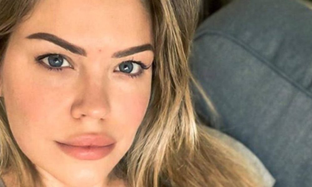 Costanza Caracciolo: “Ho una diastasi di cinque centimetri”