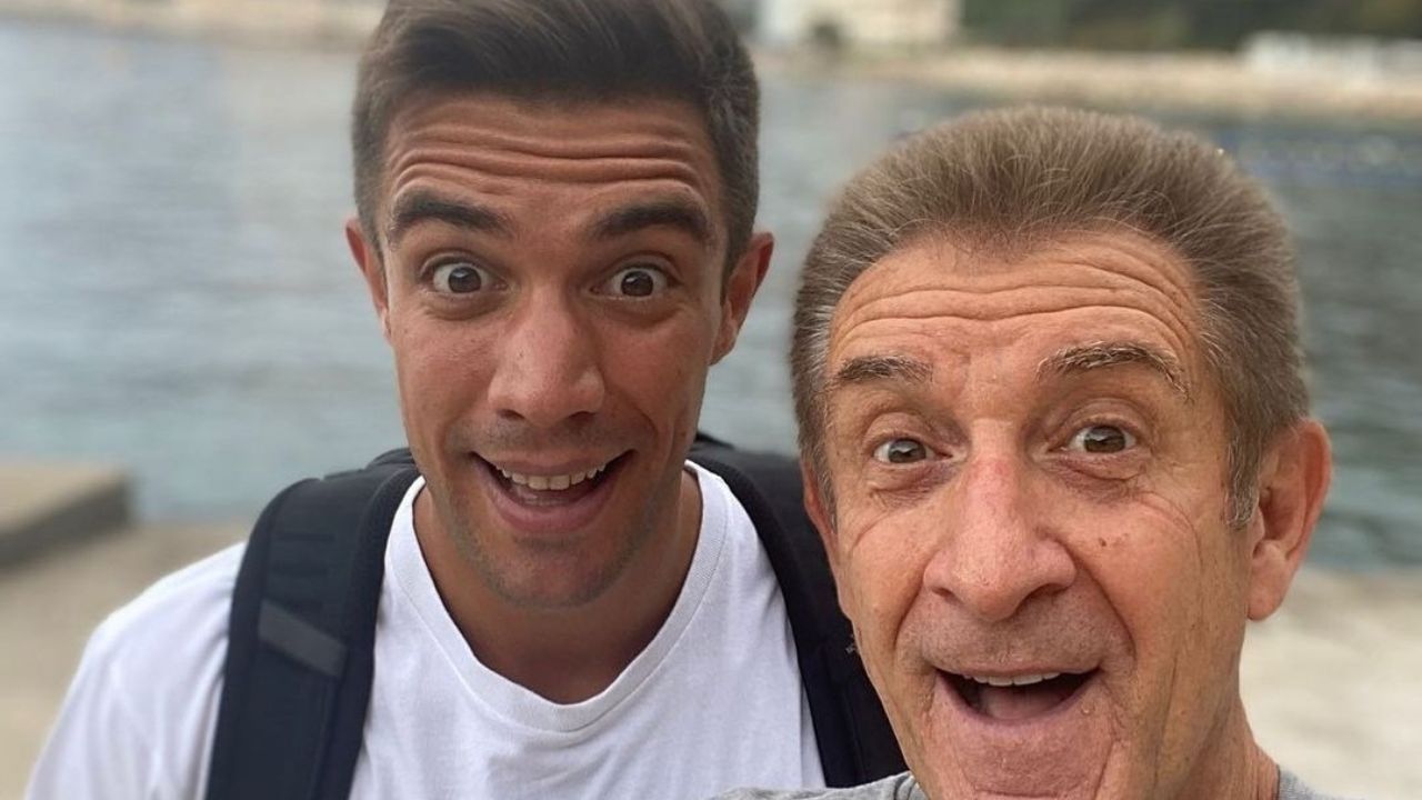 Ezio Greggio festeggia il compleanno del figlio Gabriele: i fan notano l'incredibile somiglianza 41 ezio greggio figlio gabriele
