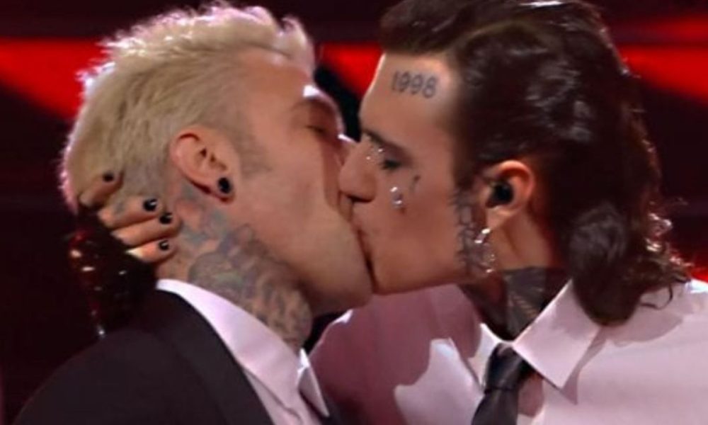 Fedez, dopo mesi parla Rosa Chemical: “Mai più sentito”