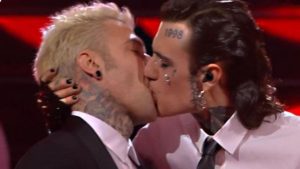 Fedez, dopo mesi parla Rosa Chemical: “Mai più sentito”