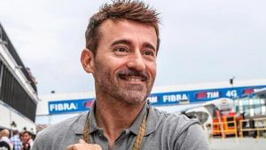 Max Biaggi, vacanza d’amore con Virginia: il pilota e la 23enne insieme a Formentera