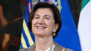 Roccella, è polemica: “Nomi di bambini ai cani, c’è bisogno di una rivolta”