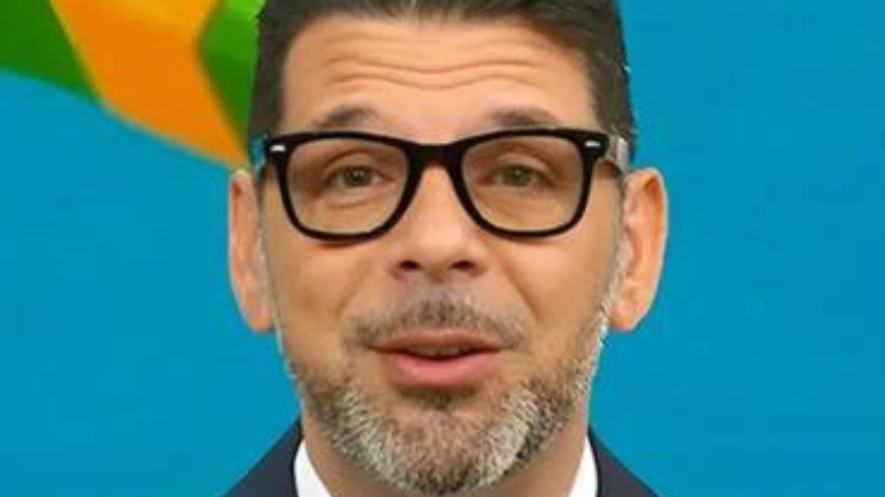 Salvo Sottile lascia I Fatti Vostri: il nuovo conduttore è Tiberio Timperi 41 salvo sottile i fatti vostri