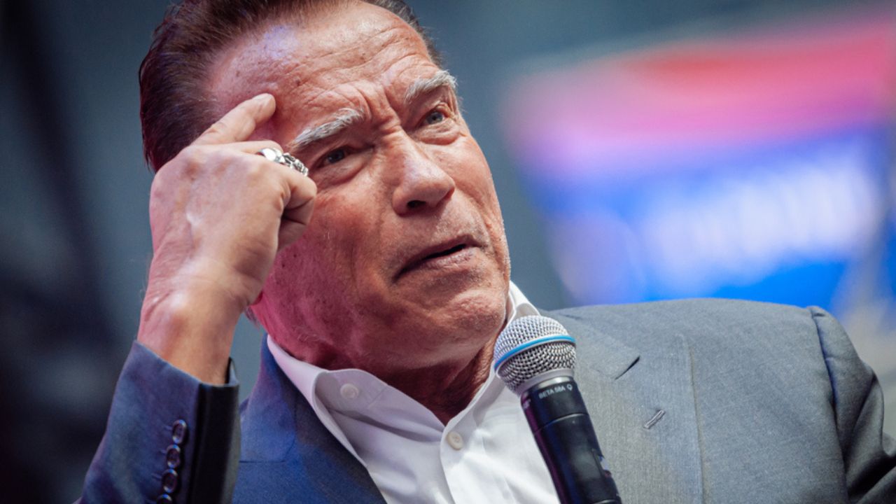 Arnold Schwarzenegger: "La più grande paura dei miei genitori era che fossi gay" 41 Arnold Schwarzenegger gay