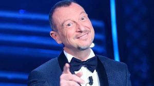 Amadeus, mistero su Instagram: “Gli idioti vogliono sempre parlare”