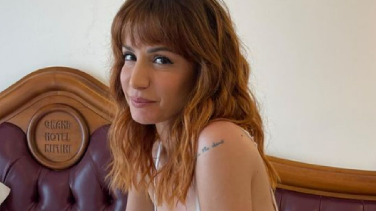 Andrea Delogu, lo sfogo contro i follower: "Ma dove avete zoommato?" 41 Andrea Delogu