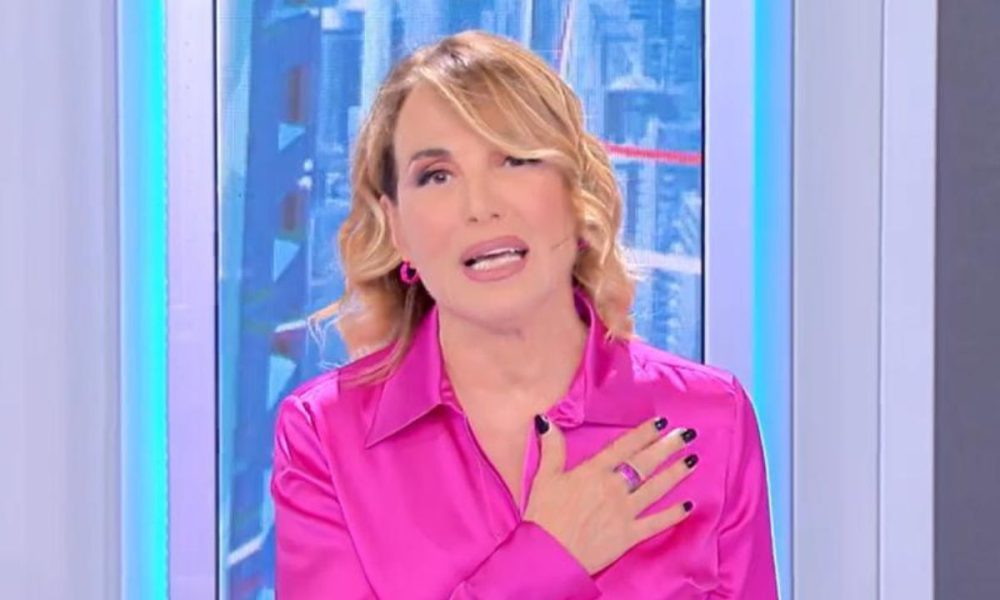 Barbara d’Urso fuori da Pomeriggio Cinque, Karina Cascella: “Un dispiacere”