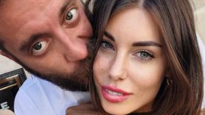 Bianca Atzei, presto famiglia allargata? “Stefano me lo chiede ogni giorno”