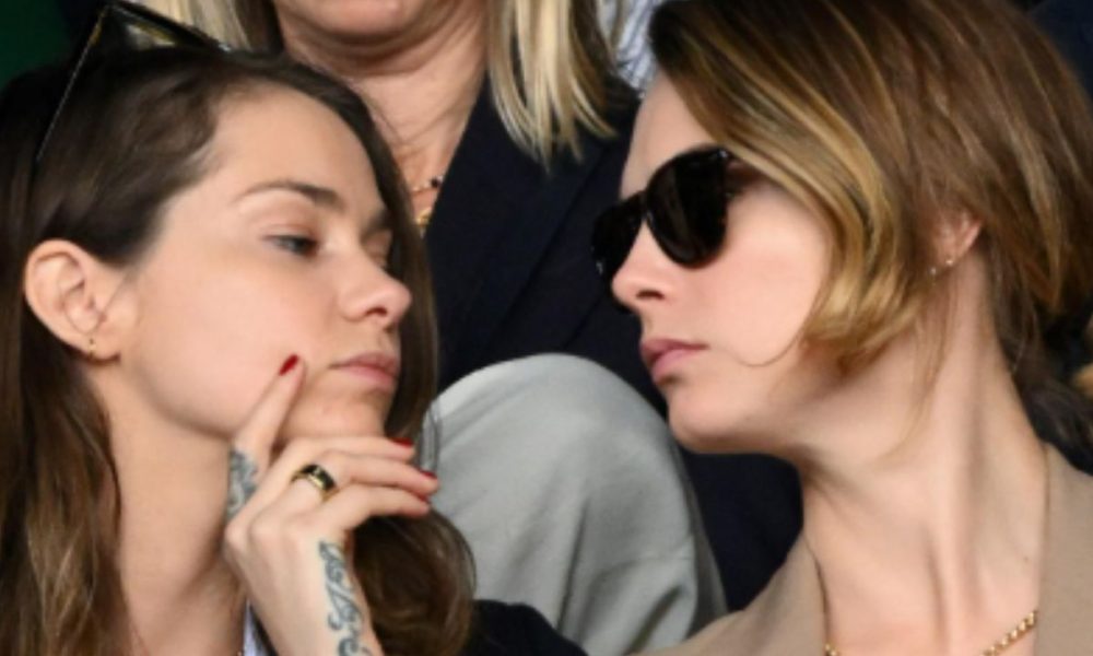Cara Delevingne torna in pubblico: i baci a Wimbledon con la fidanzata Minke