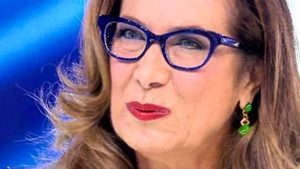 Cesara Buonamici lascerà il Tg5 per fare l’opinionista al GF? Il comunicato